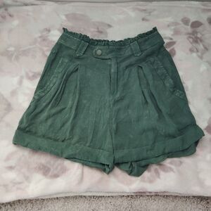 Chaser Paper Bag Green Shorts